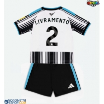 Otroški Nogometni dresi Newcastle United Tino Livramento #2 Domači 2026-27 Kratek Rokav (+ Kratke hlače)
